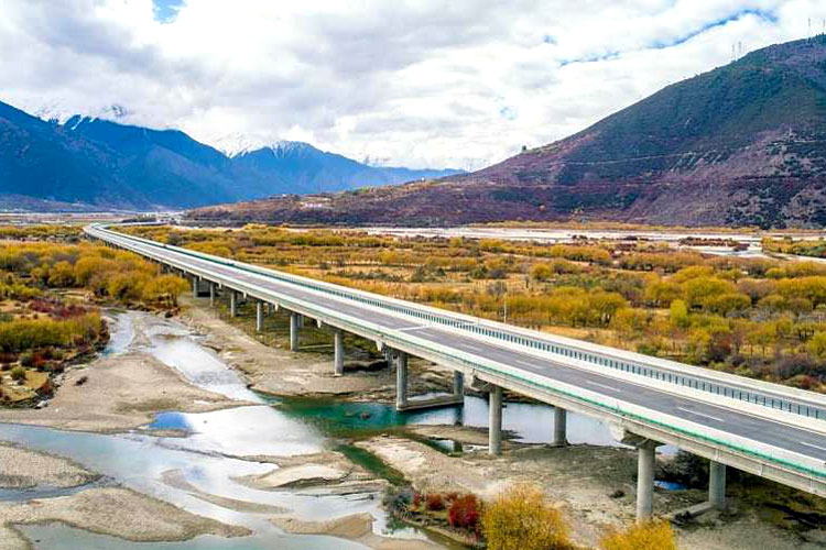 u=2080548444,2595871233&fm=214&gp=0